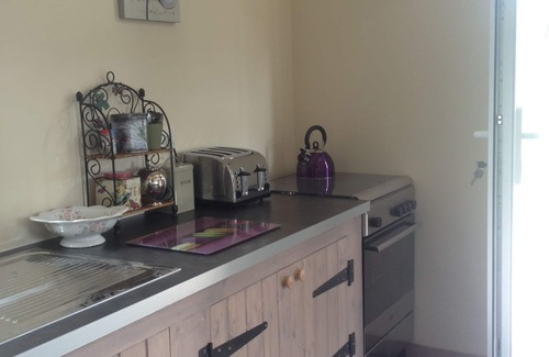 Romagny-Fontenay Ski Chalet | Cosy Chalet - Sleeps 2-3, Peaceful Setting, 5kms To Shops,Linen/Towels Included