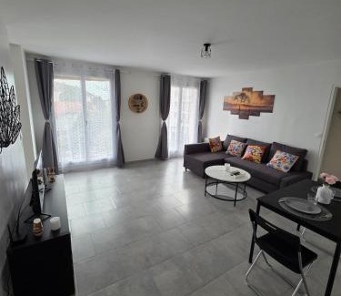 Chateau-Thierry Apartment | Cosy cocon au cœur de L'Isle - Centre ville