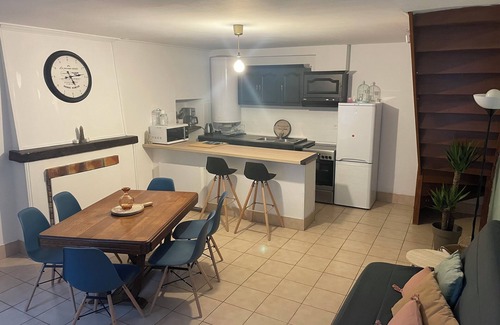 Grandcamp-Maisy House | Cosy cocoon in the heart of the D-Day landing beaches, 900m from the sea.
