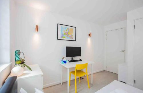 Clapton Apartment | Cosy & Comfortable 2 Bedroom in HackneyShoreditch