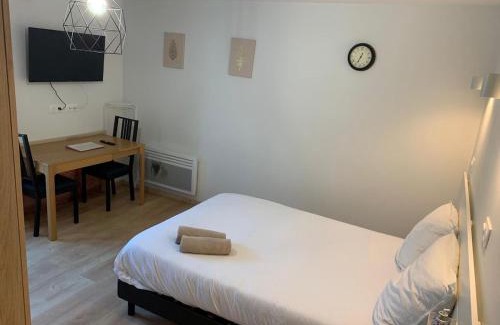 Corbeil-Essonnes Apartment | Cosy Corbeil Studio RerD 700m N7