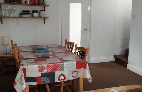 Cork House | Cosy Cork - House - Sleeps 4 - City Centre