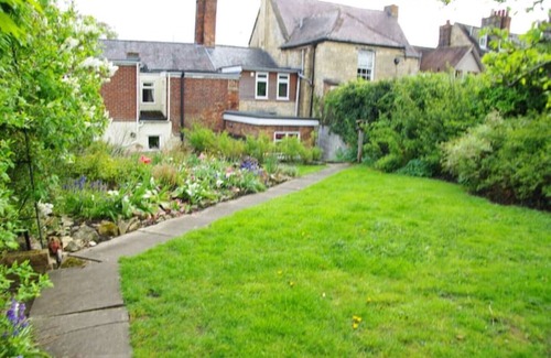 Winchcombe Cottage | Cosy Cotswold Cottage - Penny Cottage - pet friendly - sleeps 2
