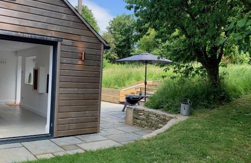 Nettleton Apartment | Cosy Cotswolds Retreat near Bath & Castle Combe