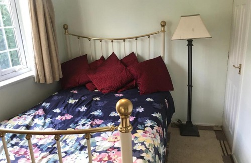 Fairlop House | cosy cottage annex in Fairlop