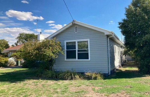 Horsham Apartment | Cosy Cottage