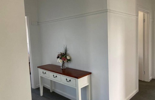 Horsham Apartment | Cosy Cottage