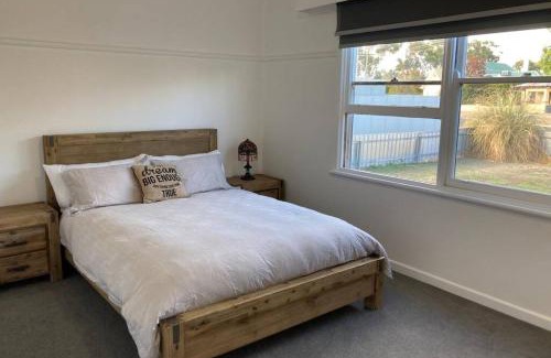 Horsham Apartment | Cosy Cottage