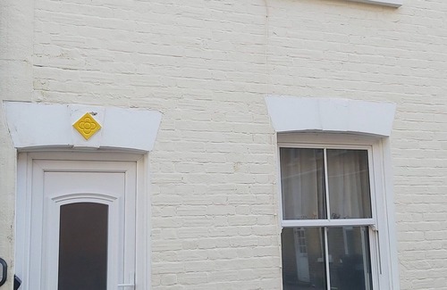 St Leonards-On-Sea Cottage | Cosy cottage close to the sea!