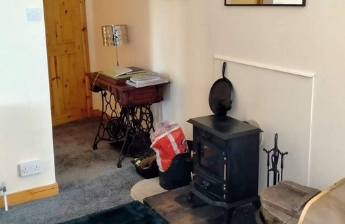Portpatrick Cottage | Cosy cottage just 10mins walk from the village with fine restaurants and bars.