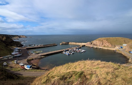 Buckie House | Cosy cottage overlooking the harbour and magnificent view of the Moray coast