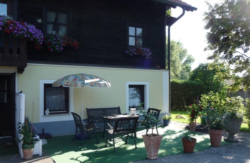 Neuhaus am Inn Cottage | Cosy cottage-style apartment in a quiet and isolated location in a green setting