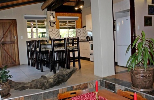 Giant's Castle Game Reserve Cottage | Cosy Cottage with Magnificent Lake and Mountain Viewsn