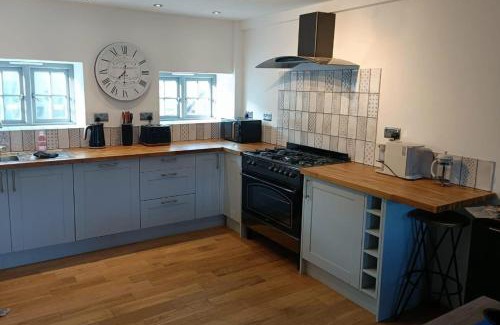 Honiton House | Cosy cottage with private hot tub in east devon