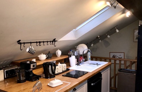 St Brides Cottage | Cosy Cottage with stunning coastal views at the foothill of Carn Llidi mountain