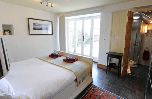 St Brides Cottage | Cosy Cottage with stunning coastal views at the foothill of Carn Llidi mountain