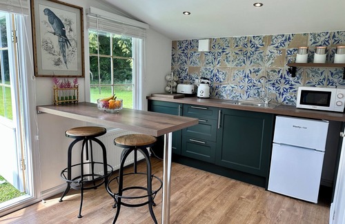 Kirkmichael Cabin | Cosy Countryside Lodge, 10 Mins From the Beach and National Park