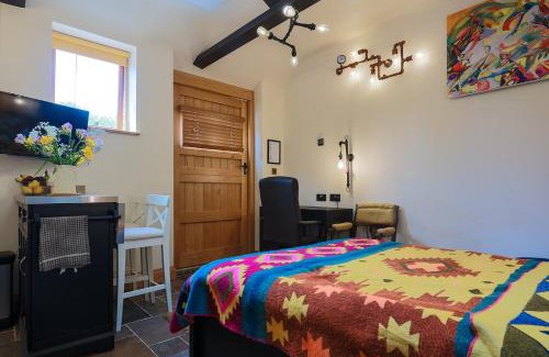 Grafton Regis Apartment | Cosy countryside retreat - Pogo