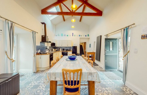 Dwyran Cottage | Cosy Dog Friendly 18th Century Barn, Hot Tub