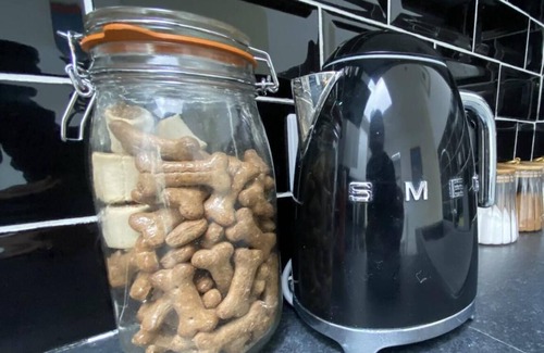 Louth Apartment | Cosy dog friendly self contained apartment