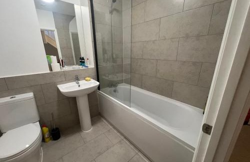 Rotherhithe House | Cosy double room in Canada Water