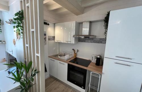 Ouistreham Apartment | Cosy Duplex ! Situation centrale - proche plage et commerces - linge de lit et serviettes de toilette compris