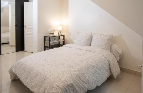 Bry-sur-Marne Apartment | Cosy entre Paris & Disney