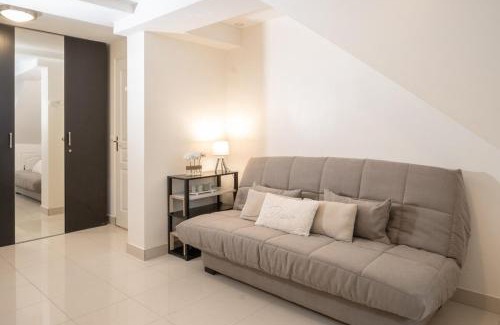 Bry-sur-Marne Apartment | Cosy entre Paris & Disney