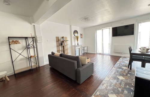 Sourdeval Apartment | Cosy Escape in Normandy