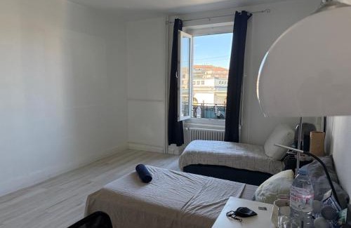 Renens House | Cosy et Pratique