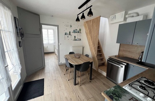 Ouistreham House | Cosy family home with garden - pets welcome!