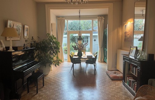 Haarlem House | Cosy family townhome in Haarlem (20 min from Amsterdam, 10 from beach)