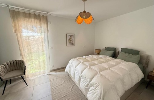 Valbonne Apartment | Cosy flat - Garden - Swimming pool