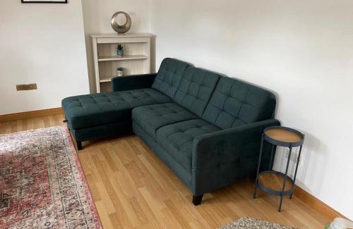 Walpole Apartment | Cosy Flat In London