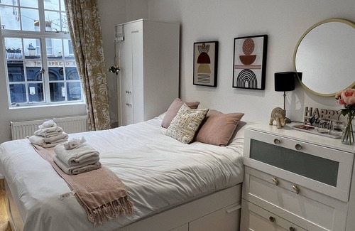 Camden Town with Primrose Hill House | cosy flat in London