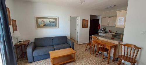 Diputacion de Rincon de San Gines Apartment | Cosy flat with a large terrace facing the sea