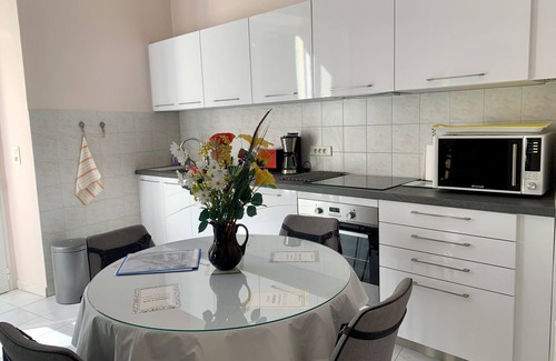 Menton Apartment | Cosy flat with garden in the heart of Menton
