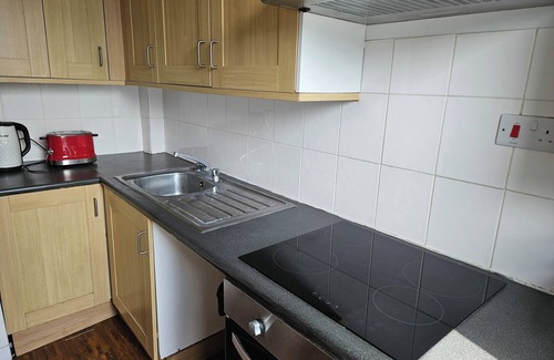 Addiscombe Apartment | Cosy Flat with private entrance near East Croydon