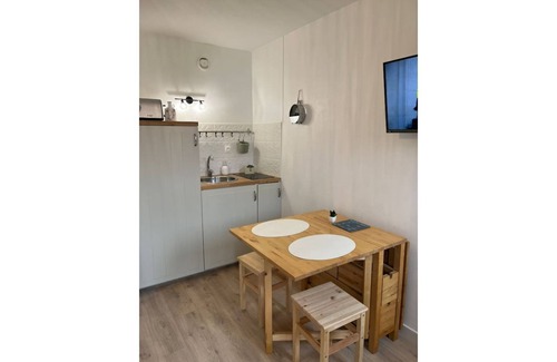 Merville-Franceville-Plage Apartment | Cosy studio near the sea