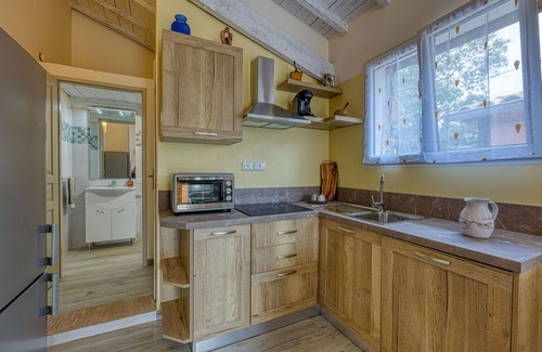 Saint-Laurent-La-Vernede Apartment | Cosy apartment for 4 people with A/C, pool, WIFI, TV and patio