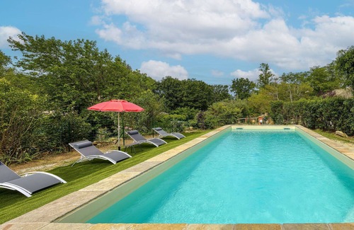 Saint-Laurent-La-Vernede Apartment | Cosy apartment for 4 people with A/C, pool, WIFI, TV and patio
