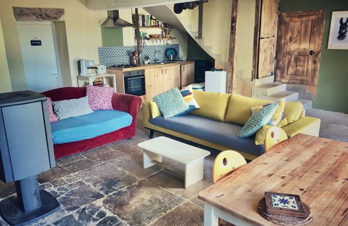 Montreal House | COSY GITE IN MEDIEVAL VILLAGE near AVALLON