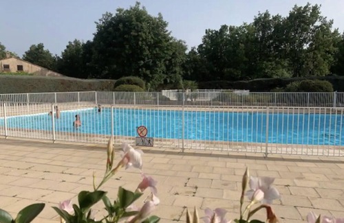 Saint-Cezaire-sur-Siagne House | Cosy house in residence with swimming pool