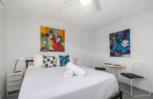 Minyama Apartment | Cosy Hideaway Studio - Close to Everything