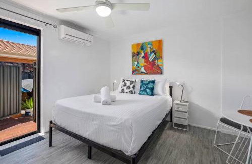 Minyama Apartment | Cosy Hideaway Studio - Close to Everything