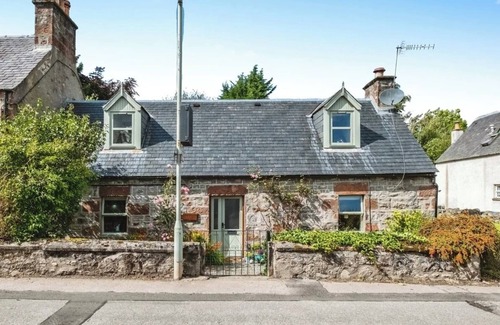 East Lewiston Cottage | Cosy Highland Cottage Stay