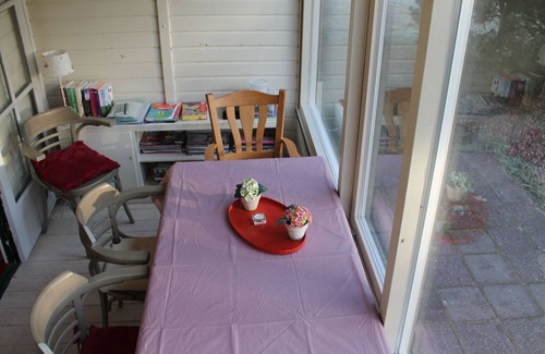 Maarheeze House | Cosy Holiday Home in Maarheeze with Verandah