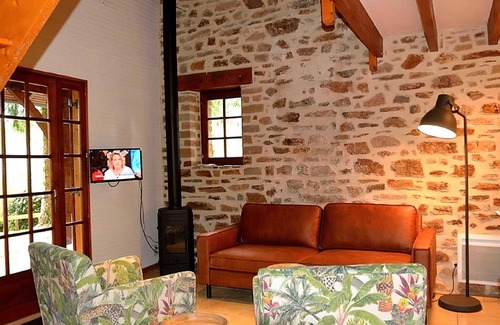 Cussac House | Cosy holiday home with private terrace