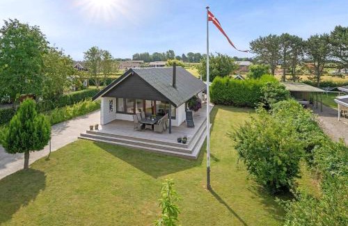 Skastrup Strand House | Cosy Holiday House Near Child Friendly Beach