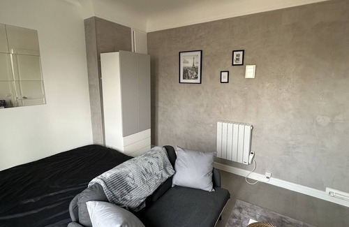 Gambetta Apartment | Cosy Home - 10 min From Paris